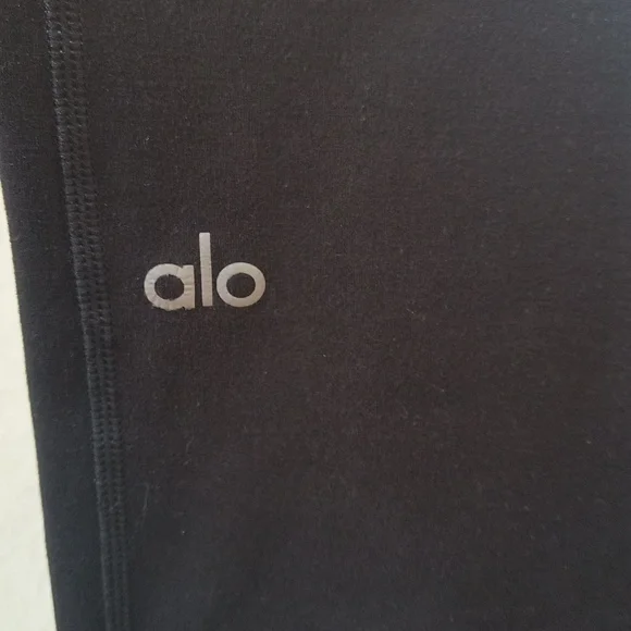 ALO Yoga High-Waist Alosoft Lounge Legging Size M - Picture 6 of 7